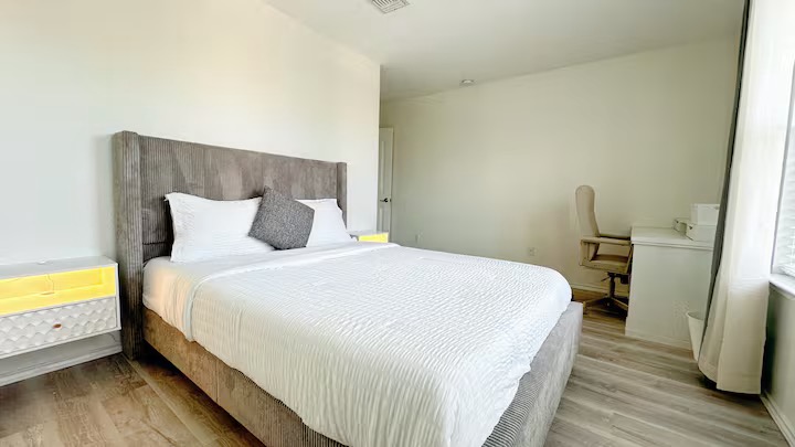 Light & Bright Room photo 1