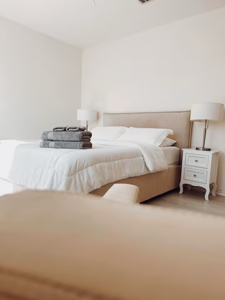 Bright & Airy Room photo 1